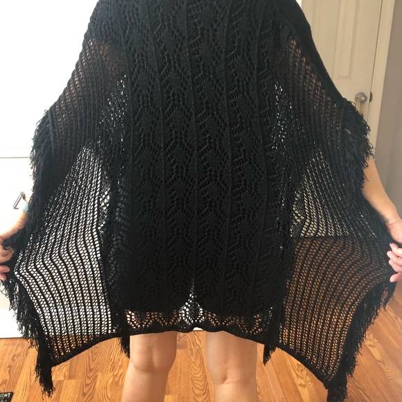 BCBG Mazaria crochet cape - Picture 3 of 9